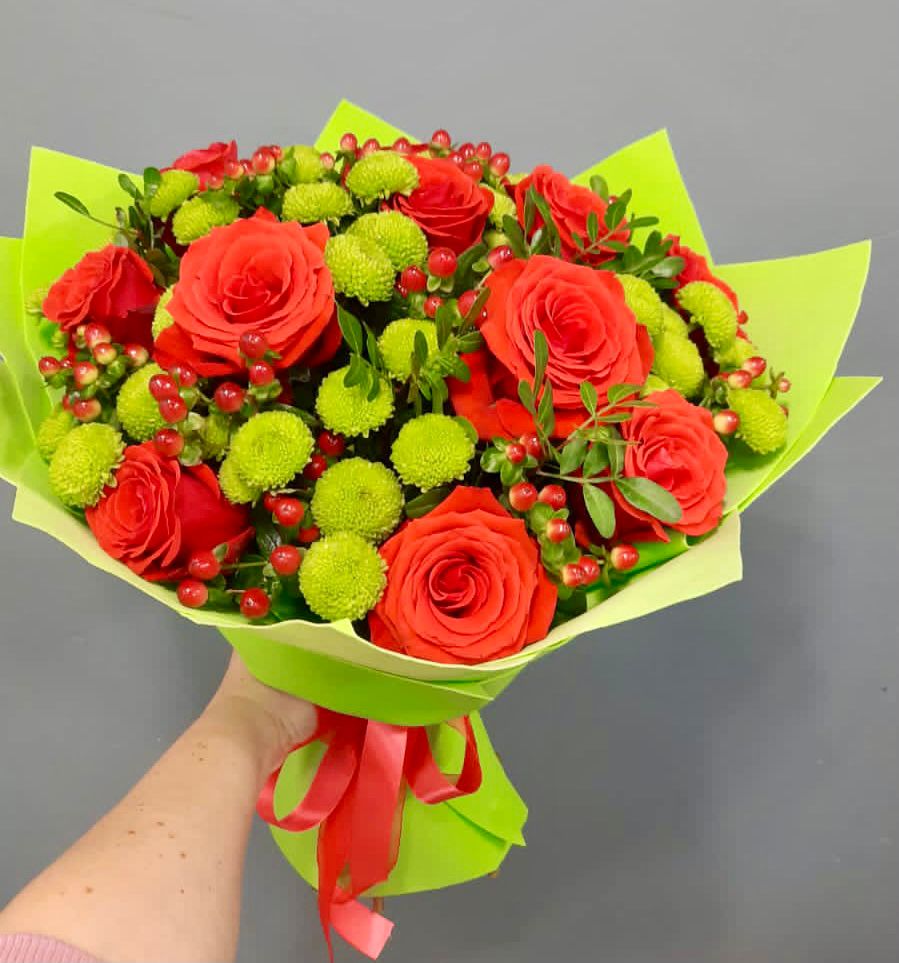 Букет цветов из: Хризантемы и Розы в Намцах