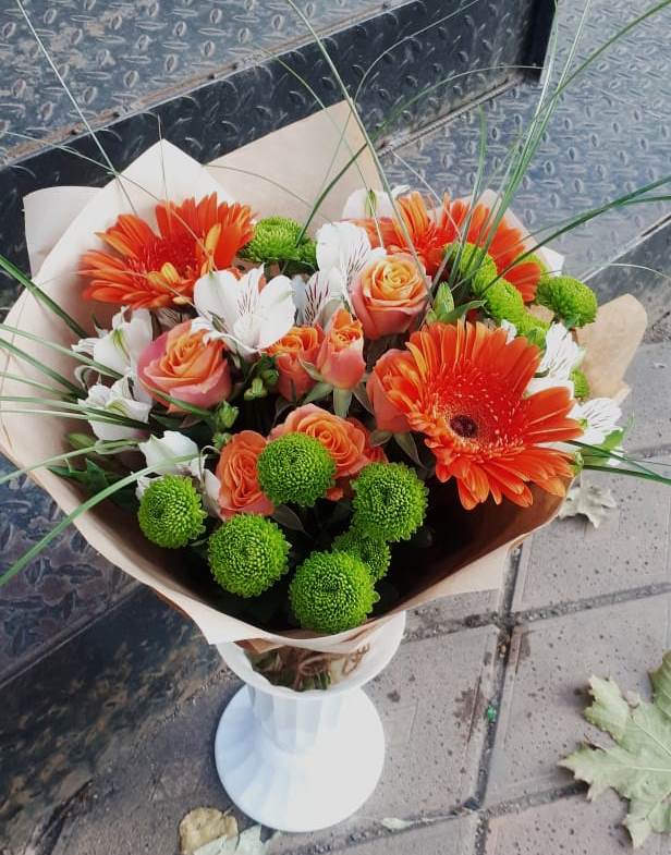 Букет цветов из: Герберы, Хризантемы, Альстромерии и Розы в Намцах