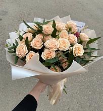Букет Кремовые розы Латте в Намцах