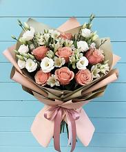 Букет цветов из:  Розы, Альстромерии и Лизиантусы #REPLACE_PRED# Намцах