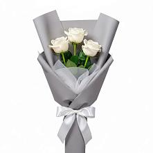 Букет 3 белые розы в Намцах