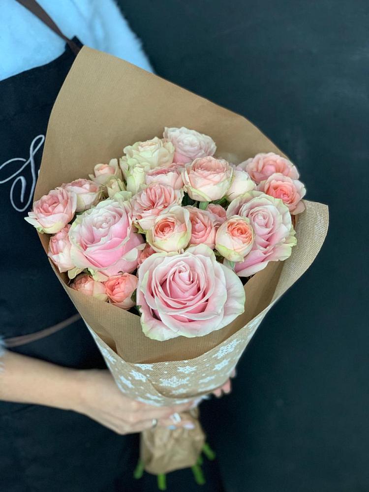 Букет цветов из: Хризантемы и Розы в Намцах