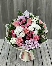 Букет цветов из:  Альстромерии, Гвоздики, Розы и Хризантемы в Намцах
