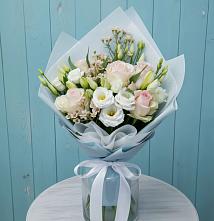Букет цветов из:  Розы и Лизиантусы в Намцах