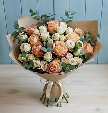 Букет цветов из:  Альстромерии и Розы в Намцах